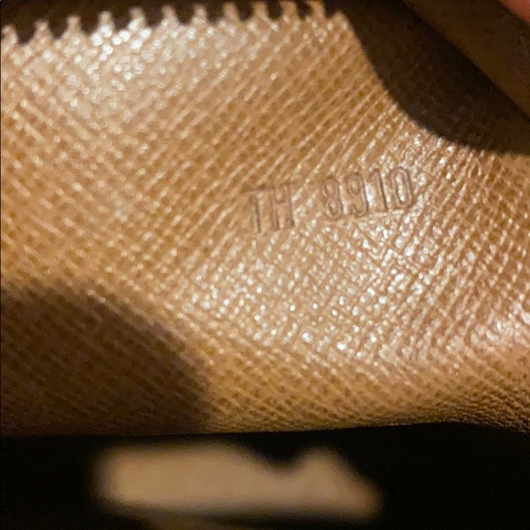 Louis Vuitton Nile - Picture 9 of 16